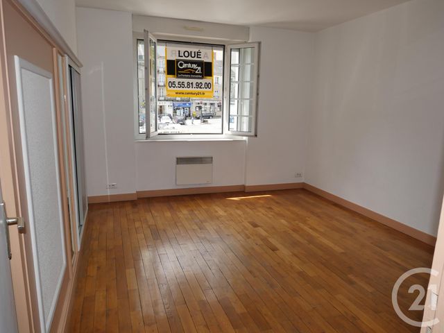 Appartement Studio à louer - 1 pièce - 25.0 m2 - GUERET - 23 - LIMOUSIN - Century 21 La Fontaine Immobilier