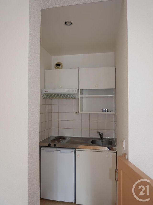 Appartement Studio à louer - 1 pièce - 25.0 m2 - GUERET - 23 - LIMOUSIN - Century 21 La Fontaine Immobilier