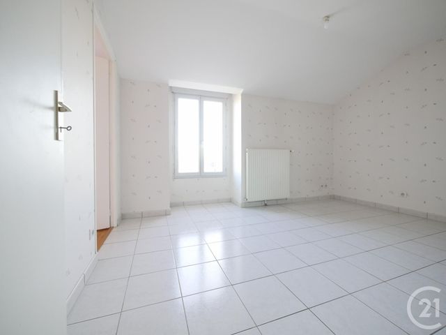 Appartement F2 à louer - 2 pièces - 28.0 m2 - GUERET - 23 - LIMOUSIN - Century 21 La Fontaine Immobilier