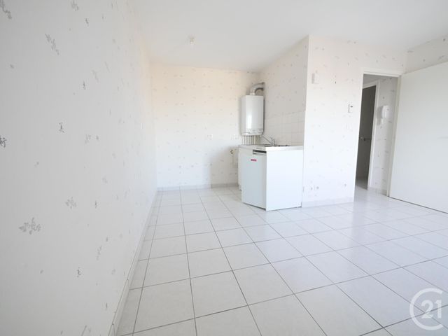 Appartement F2 à louer - 2 pièces - 28.0 m2 - GUERET - 23 - LIMOUSIN - Century 21 La Fontaine Immobilier