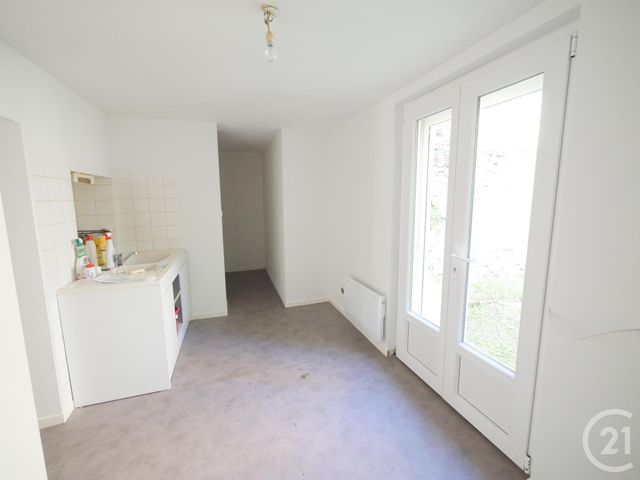 maison à louer - 5 pièces - 76.73 m2 - PARSAC RIMONDEIX - 23 - LIMOUSIN - Century 21 La Fontaine Immobilier