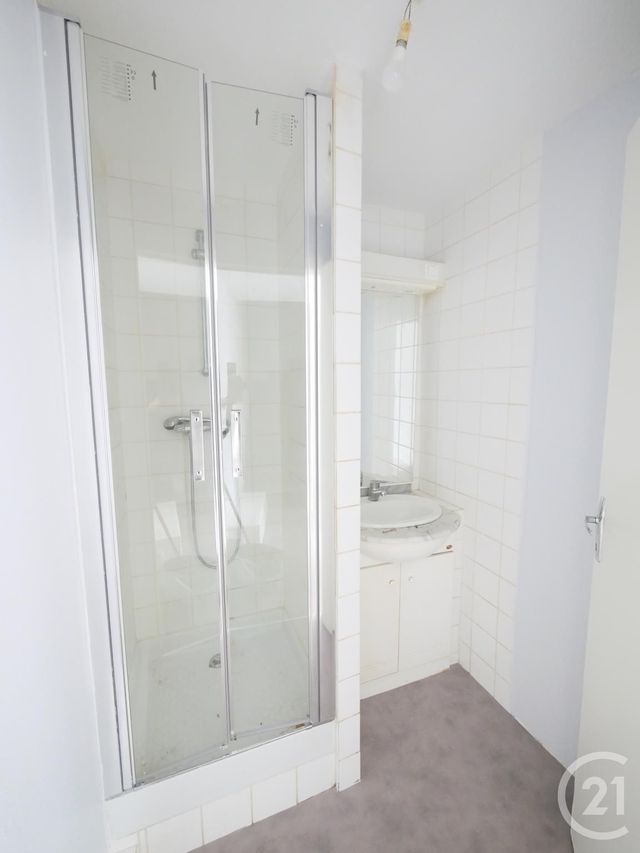 maison à louer - 5 pièces - 76.73 m2 - PARSAC RIMONDEIX - 23 - LIMOUSIN - Century 21 La Fontaine Immobilier