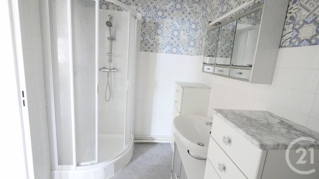 Appartement F2 à louer - 2 pièces - 68.65 m2 - GUERET - 23 - LIMOUSIN - Century 21 La Fontaine Immobilier