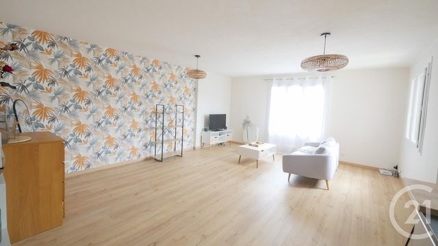 Appartement F2 à louer - 2 pièces - 68.65 m2 - GUERET - 23 - LIMOUSIN - Century 21 La Fontaine Immobilier