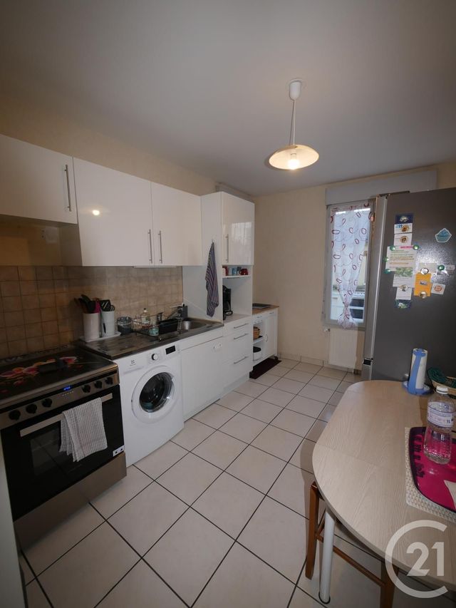 Appartement F4 à louer - 4 pièces - 91.0 m2 - GUERET - 23 - LIMOUSIN - Century 21 La Fontaine Immobilier