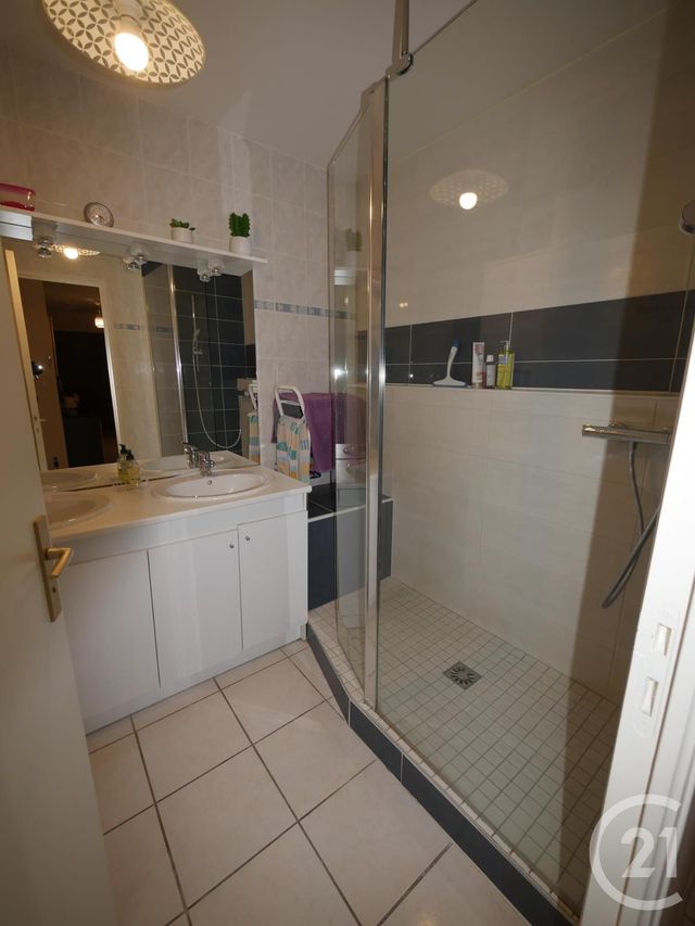 Appartement F4 à louer - 4 pièces - 91.0 m2 - GUERET - 23 - LIMOUSIN - Century 21 La Fontaine Immobilier