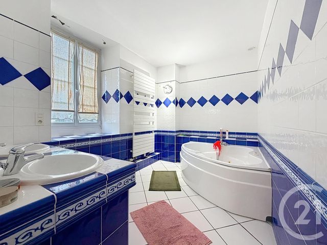 maison à vendre - 10 pièces - 226.0 m2 - GUERET - 23 - LIMOUSIN - Century 21 La Fontaine Immobilier