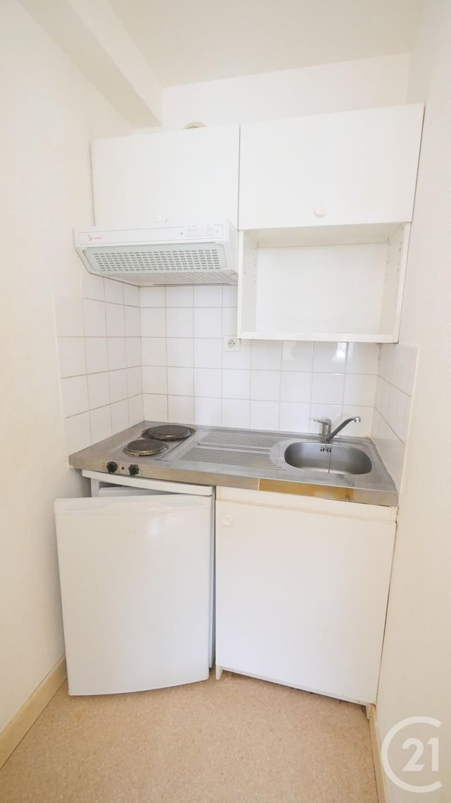 Appartement Studio à louer - 1 pièce - 24.0 m2 - GUERET - 23 - LIMOUSIN - Century 21 La Fontaine Immobilier