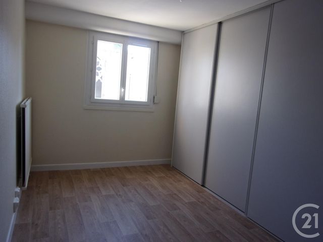 Appartement F4 à louer - 4 pièces - 74.0 m2 - GUERET - 23 - LIMOUSIN - Century 21 La Fontaine Immobilier