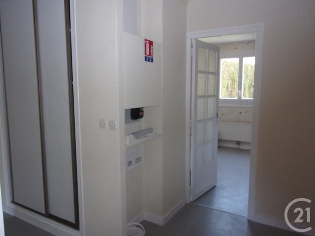 Appartement F4 à louer - 4 pièces - 74.0 m2 - GUERET - 23 - LIMOUSIN - Century 21 La Fontaine Immobilier