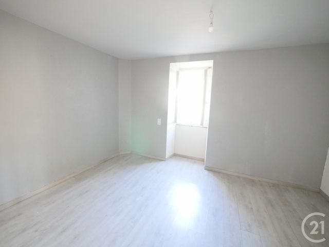 maison à louer - 4 pièces - 68.5 m2 - BUSSIERE DUNOISE - 23 - LIMOUSIN - Century 21 La Fontaine Immobilier