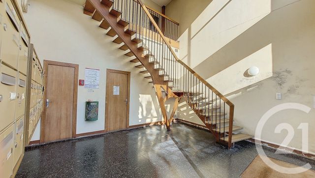 Appartement F1 à vendre - 1 pièce - 31.3 m2 - GUERET - 23 - LIMOUSIN - Century 21 La Fontaine Immobilier