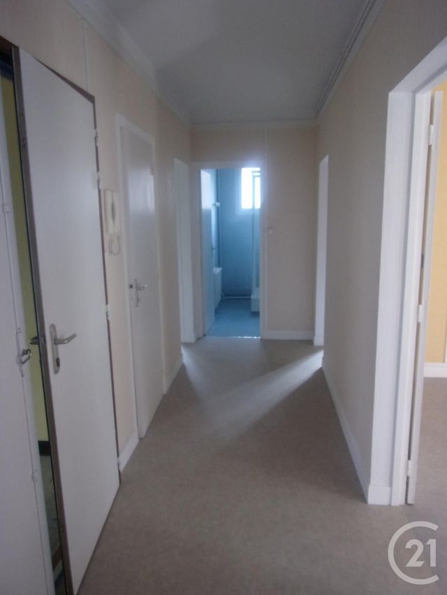 Appartement F4 à louer - 4 pièces - 83.98 m2 - GUERET - 23 - LIMOUSIN - Century 21 La Fontaine Immobilier