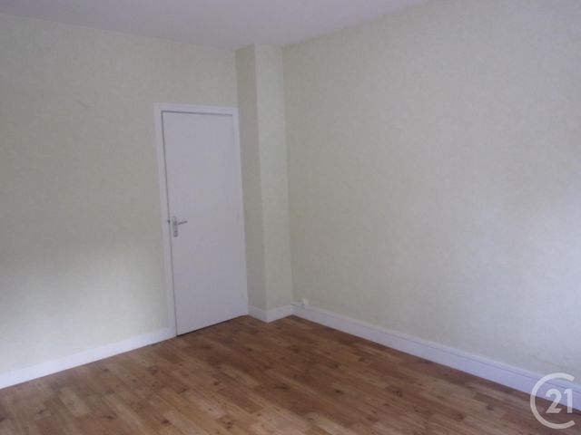 Appartement F4 à louer - 4 pièces - 83.98 m2 - GUERET - 23 - LIMOUSIN - Century 21 La Fontaine Immobilier