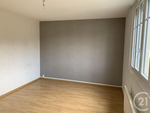 Appartement F2 à louer - 2 pièces - 51.78 m2 - GUERET - 23 - LIMOUSIN - Century 21 La Fontaine Immobilier