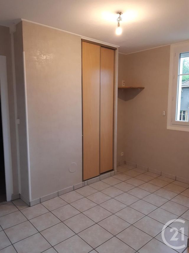 Appartement F2 à louer - 2 pièces - 51.78 m2 - GUERET - 23 - LIMOUSIN - Century 21 La Fontaine Immobilier