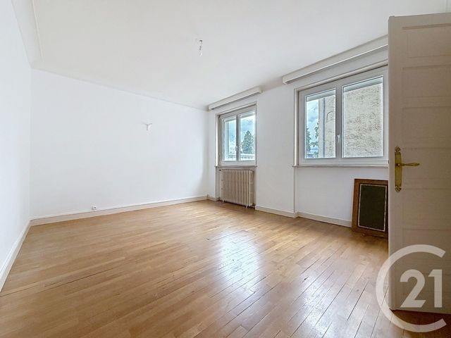 Appartement F6 à vendre - 5 pièces - 119.0 m2 - GUERET - 23 - LIMOUSIN - Century 21 La Fontaine Immobilier