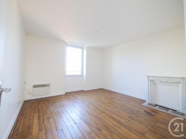 Appartement F3 à louer - 3 pièces - 79.85 m2 - GUERET - 23 - LIMOUSIN - Century 21 La Fontaine Immobilier