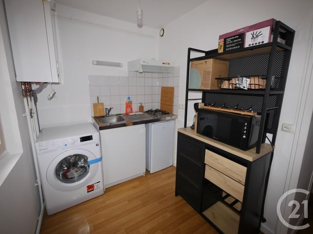 Appartement F1 à louer - 2 pièces - 36.0 m2 - GUERET - 23 - LIMOUSIN - Century 21 La Fontaine Immobilier