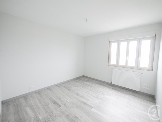 Appartement F2 à louer - 2 pièces - 44.2 m2 - GUERET - 23 - LIMOUSIN - Century 21 La Fontaine Immobilier