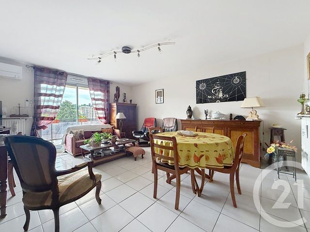 Appartement à vendre - 4 pièces - 91.0 m2 - GUERET - 23 - LIMOUSIN - Century 21 La Fontaine Immobilier