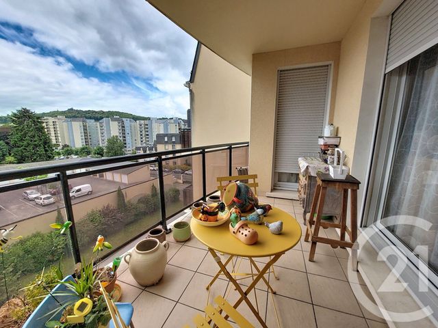 Appartement F3 à vendre - 3 pièces - 74.0 m2 - GUERET - 23 - LIMOUSIN - Century 21 La Fontaine Immobilier