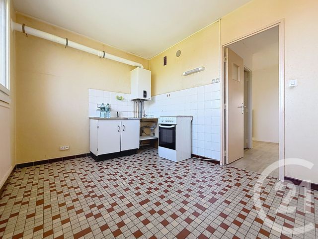 Appartement T3 à vendre - 3 pièces - 62.0 m2 - GUERET - 23 - LIMOUSIN - Century 21 La Fontaine Immobilier