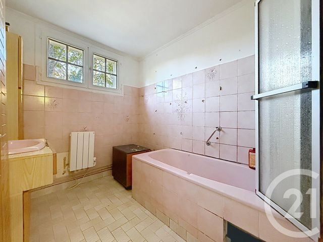 maison à vendre - 6 pièces - 139.05 m2 - ST SULPICE LE GUERETOIS - 23 - LIMOUSIN - Century 21 La Fontaine Immobilier