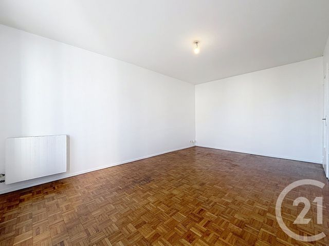 Appartement T1 à vendre - 1 pièce - 37.0 m2 - GUERET - 23 - LIMOUSIN - Century 21 La Fontaine Immobilier