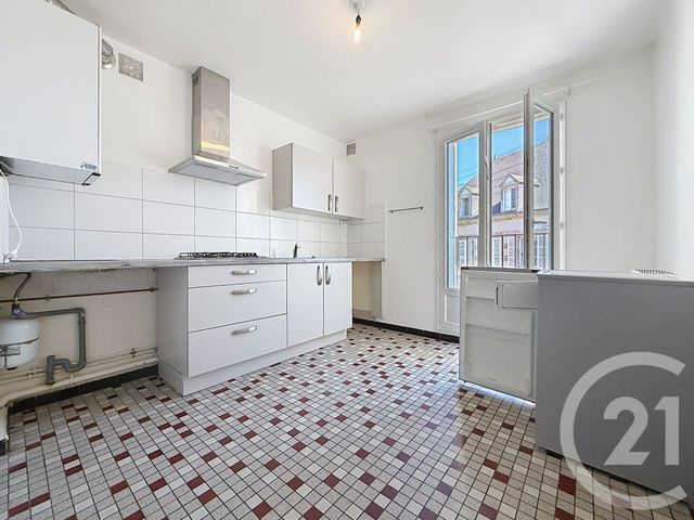 Appartement T1 à vendre - 1 pièce - 37.0 m2 - GUERET - 23 - LIMOUSIN - Century 21 La Fontaine Immobilier