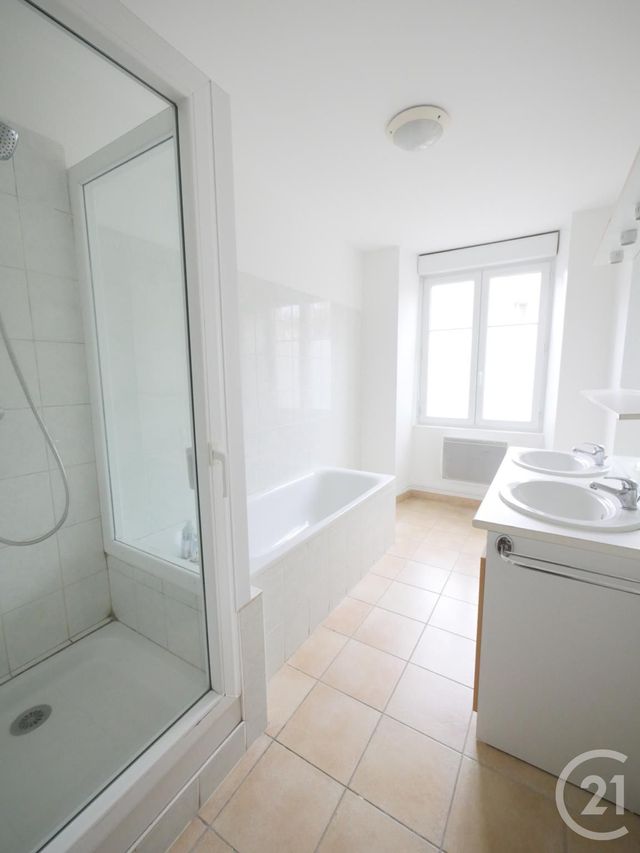 Appartement F4 à louer - 4 pièces - 114.45 m2 - GUERET - 23 - LIMOUSIN - Century 21 La Fontaine Immobilier