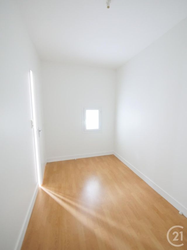 Appartement F4 à louer - 4 pièces - 114.45 m2 - GUERET - 23 - LIMOUSIN - Century 21 La Fontaine Immobilier