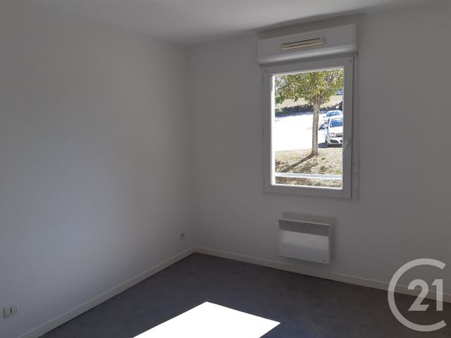 Appartement F2 à louer - 3 pièces - 55.26 m2 - GUERET - 23 - LIMOUSIN - Century 21 La Fontaine Immobilier