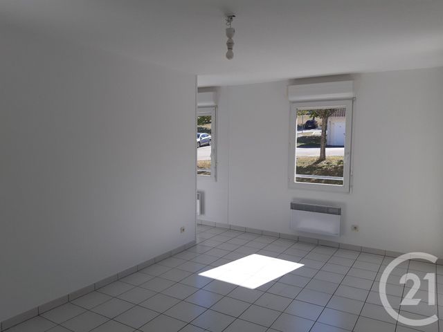 Appartement F2 à louer - 3 pièces - 55.26 m2 - GUERET - 23 - LIMOUSIN - Century 21 La Fontaine Immobilier