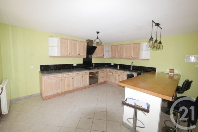 maison à louer - 7 pièces - 129.2 m2 - ST FIEL - 23 - LIMOUSIN - Century 21 La Fontaine Immobilier