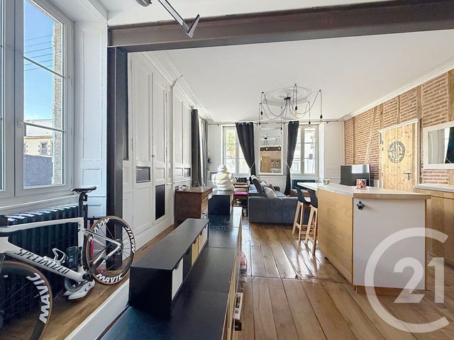Appartement F2 à vendre - 2 pièces - 61.79 m2 - GUERET - 23 - LIMOUSIN - Century 21 La Fontaine Immobilier