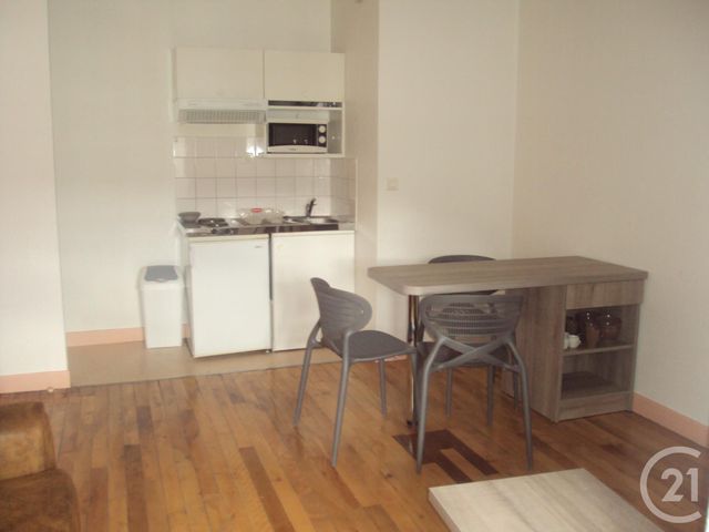 Appartement F2 à louer - 2 pièces - 24.7 m2 - GUERET - 23 - LIMOUSIN - Century 21 La Fontaine Immobilier
