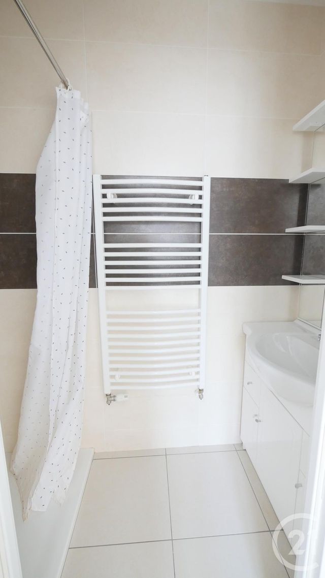 Appartement F2 à louer - 2 pièces - 31.25 m2 - GUERET - 23 - LIMOUSIN - Century 21 La Fontaine Immobilier