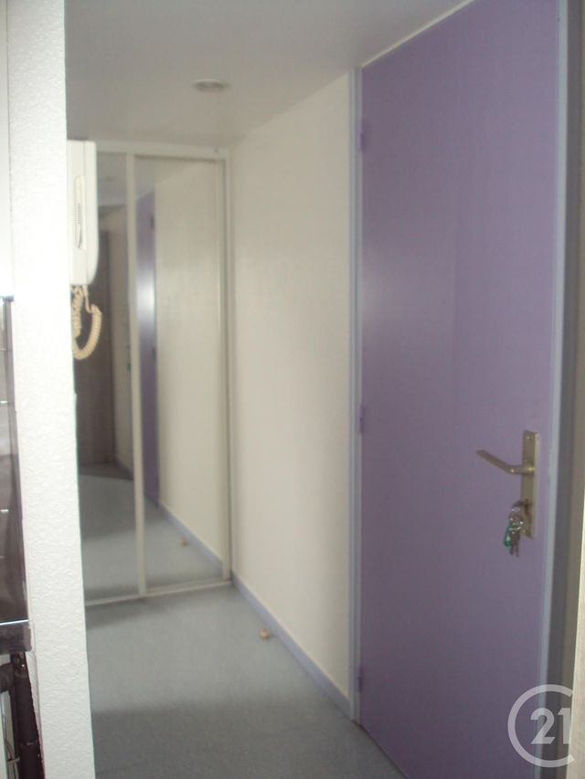 Appartement Studio à louer - 1 pièce - 15.3 m2 - GUERET - 23 - LIMOUSIN - Century 21 La Fontaine Immobilier