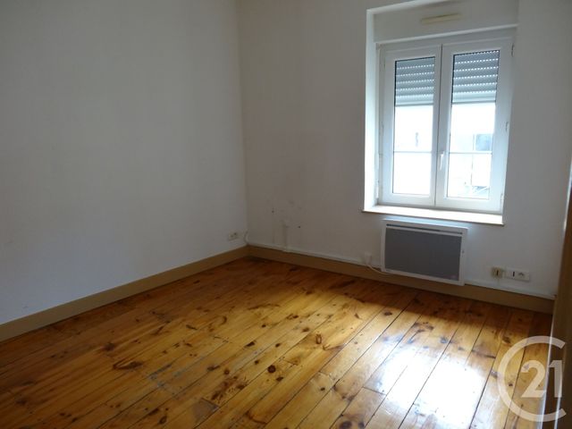 Appartement F3 à louer - 3 pièces - 46.0 m2 - GUERET - 23 - LIMOUSIN - Century 21 La Fontaine Immobilier