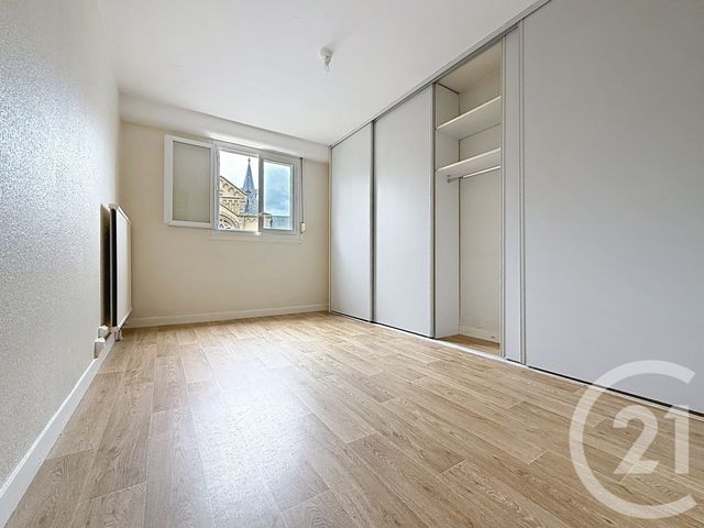 Appartement à vendre - 4 pièces - 77.29 m2 - GUERET - 23 - LIMOUSIN - Century 21 La Fontaine Immobilier