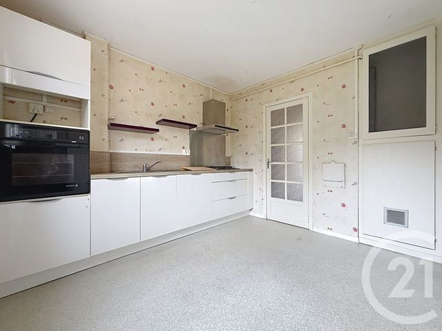 Appartement à vendre - 4 pièces - 77.29 m2 - GUERET - 23 - LIMOUSIN - Century 21 La Fontaine Immobilier