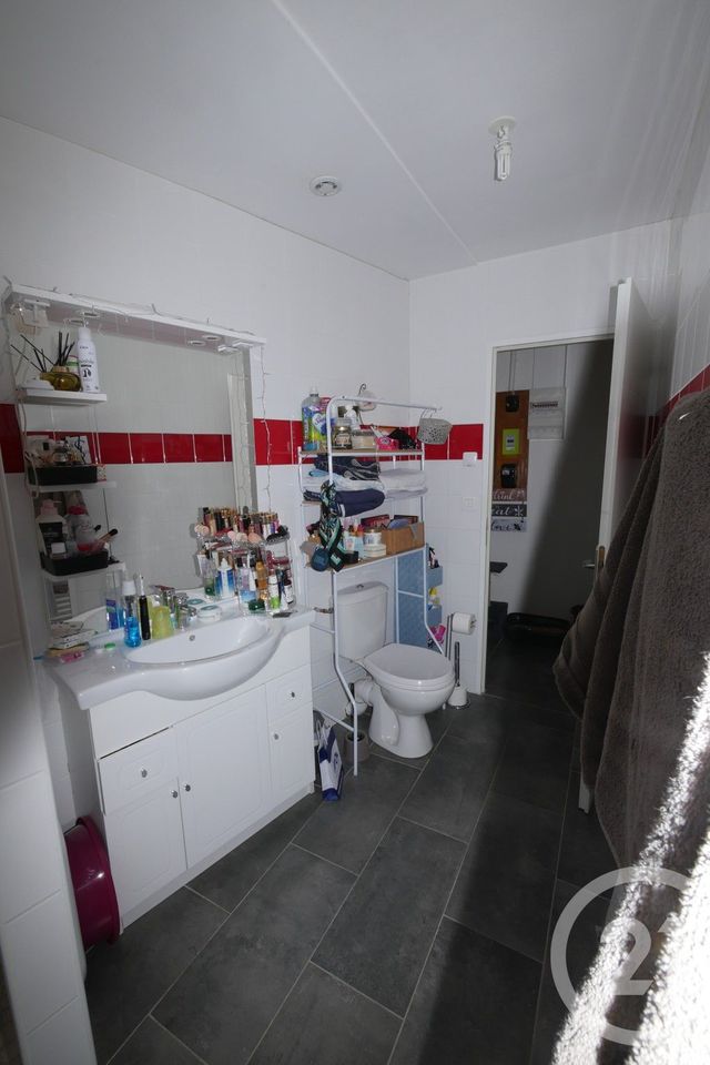 Appartement F2 à louer - 2 pièces - 41.35 m2 - GUERET - 23 - LIMOUSIN - Century 21 La Fontaine Immobilier
