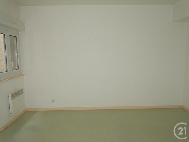 Appartement F2 à louer - 2 pièces - 47.7 m2 - GUERET - 23 - LIMOUSIN - Century 21 La Fontaine Immobilier