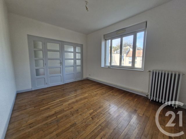 Appartement F3 à louer - 3 pièces - 70.0 m2 - GUERET - 23 - LIMOUSIN - Century 21 La Fontaine Immobilier