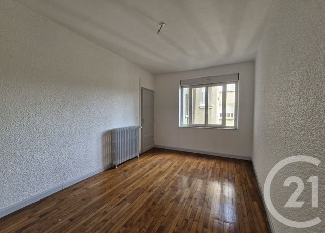 Appartement F3 à louer - 3 pièces - 70.0 m2 - GUERET - 23 - LIMOUSIN - Century 21 La Fontaine Immobilier