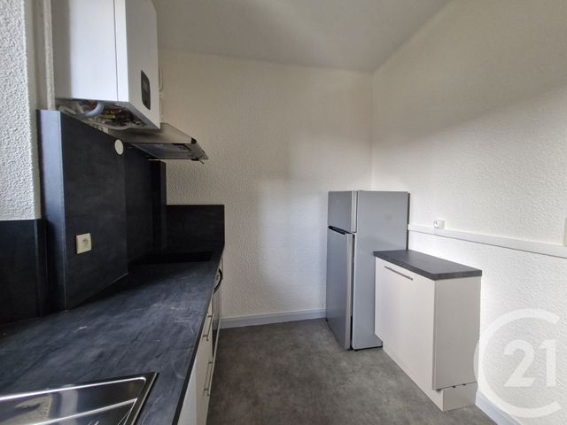 Appartement F3 à louer - 3 pièces - 70.0 m2 - GUERET - 23 - LIMOUSIN - Century 21 La Fontaine Immobilier