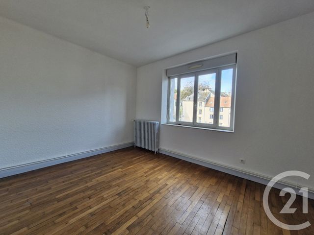 Appartement F3 à louer - 3 pièces - 70.0 m2 - GUERET - 23 - LIMOUSIN - Century 21 La Fontaine Immobilier