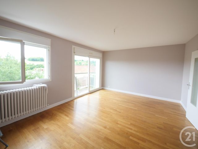 Appartement F3 à louer - 3 pièces - 78.0 m2 - GUERET - 23 - LIMOUSIN - Century 21 La Fontaine Immobilier