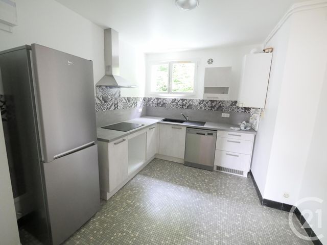 Appartement F3 à louer - 3 pièces - 78.0 m2 - GUERET - 23 - LIMOUSIN - Century 21 La Fontaine Immobilier